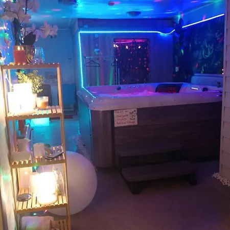 Daire Aqua Bien Etre, Nuitees Et Spa Raismes
